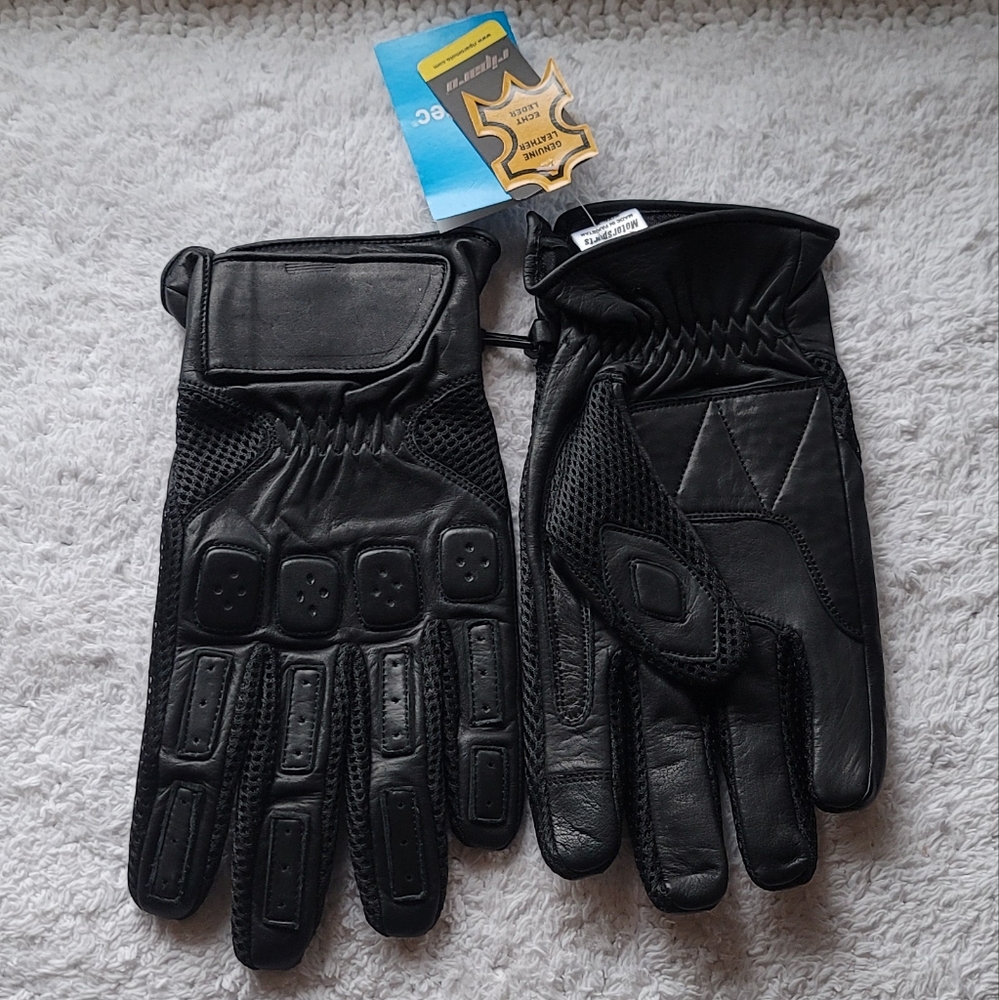 Schoeller Keprotec gloves
